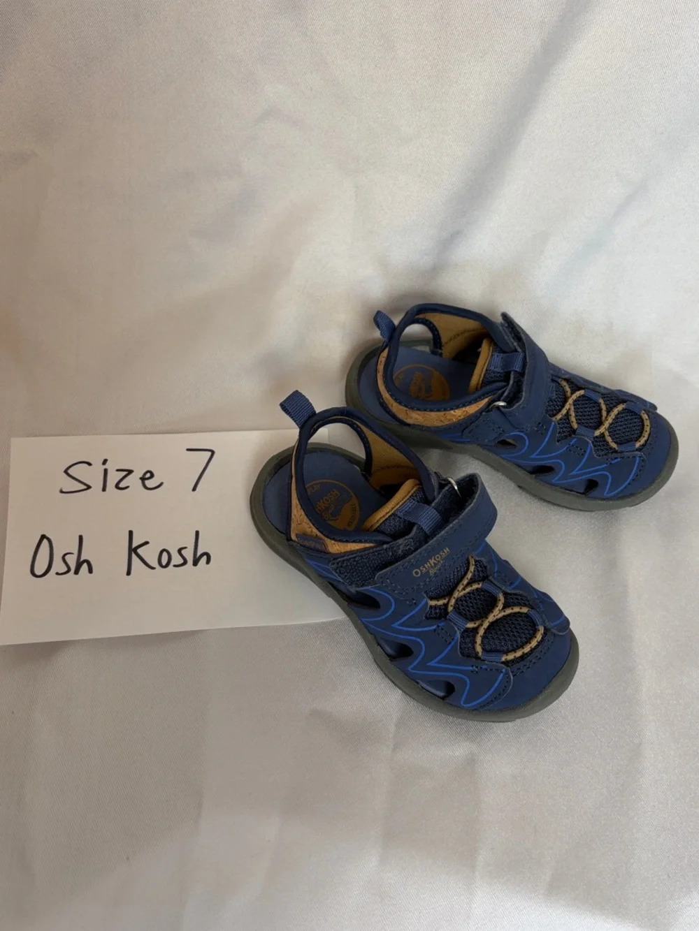 OshKosh B'gosh Blue and Tan Kids Sandals water shoes size 7